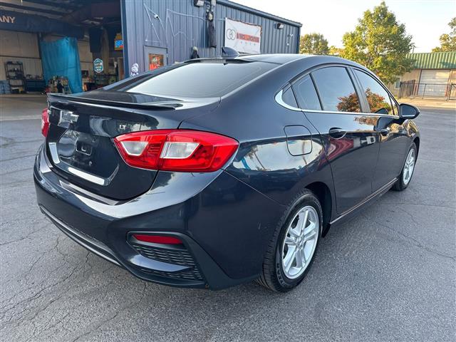 $8488 : 2016 Cruze LT Auto, CLEAN CAR image 3