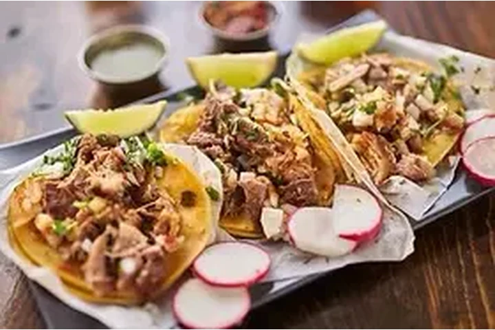 Hola, somos taqueros image 3