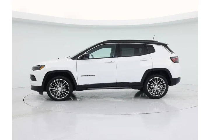 $25998 : Jeep Compass 2023 4x4 Limite image 3