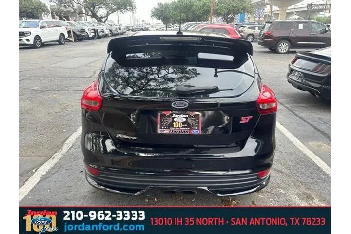 $13959 : Ford Focus 2017 ST 4dr Hatch image 5