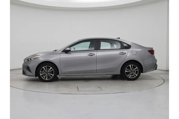 $18998 : Kia Forte 2024 LXS 4dr Sedan image 3