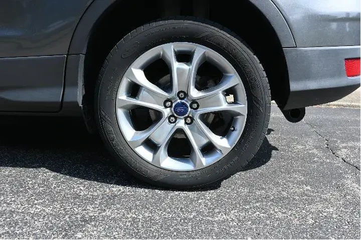 $6988 : Ford Escape 2013 SEL 4dr SUV image 3