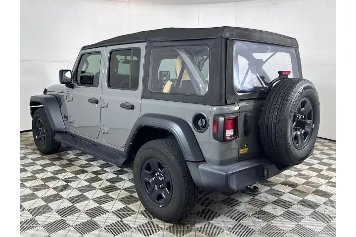 $27000 : Jeep Wrangler 2023 4x4 Sport image 6