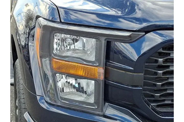 $37997 : Ford F-150 2023 4x4 Lariat 4 image 9