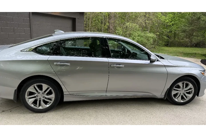 $9900 : 2018 Honda Accord LX image 3