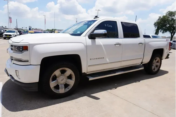 $30225 : Chevrolet Silverado 1500 201 image 3