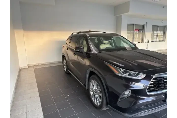$31724 : Toyota Highlander Hybrid 202 image 3