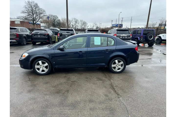 2010 Cobalt 4dr Sdn LT w/1LT image 5