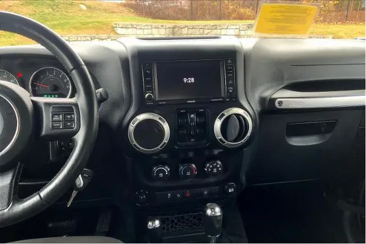 $19991 : Jeep Wrangler Unlimited 2017 image 6