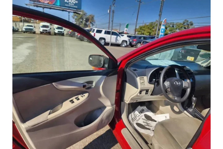 $8999 : 2012 Corolla LE image 10