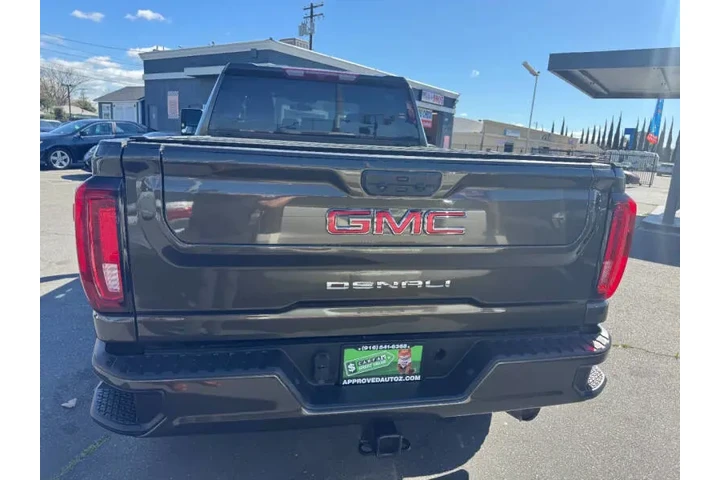 $43998 : 2023 GMC Sierra 2500HD AT4 image 7