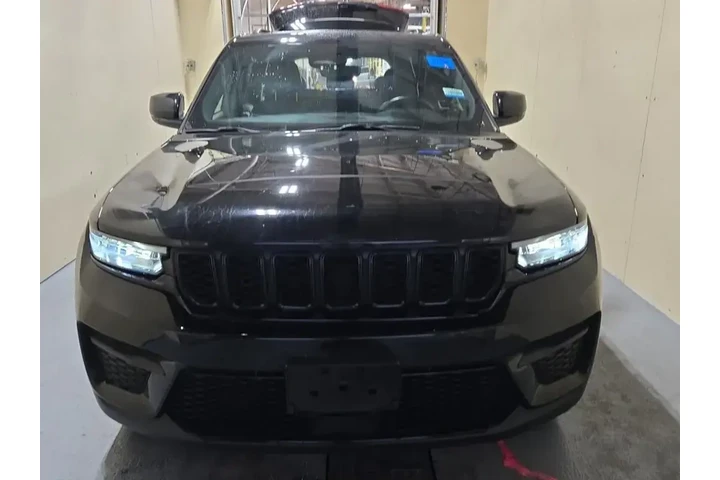 $29693 : Jeep Grand Cherokee 2022 4x4 image 2