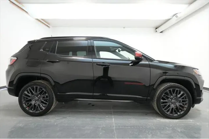 $22344 : Jeep Compass 2023 4x4 (Red) image 10