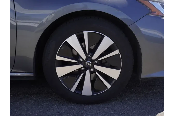 $15150 : Nissan Altima 2020 2.5 SL 4d image 7