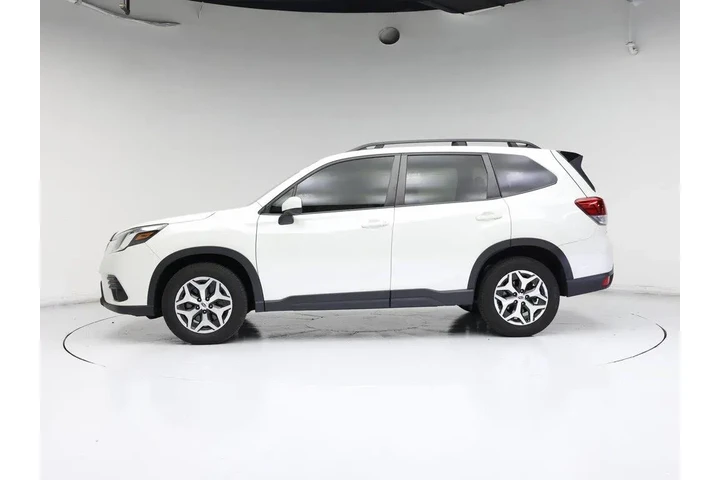 $30998 : Subaru Forester 2024 AWD Pre image 3