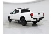 $33998 : Toyota Tacoma 2021 4x4 SR5 V thumbnail