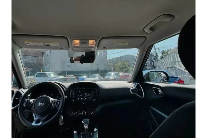 2021 KIA SOUL2021 KIA SOUL image 6