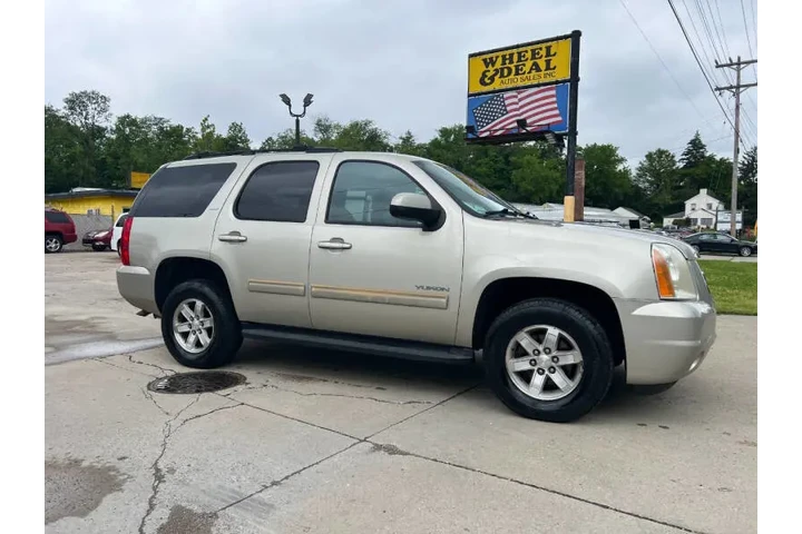 $6995 : 2013 GMC Yukon SLT image 1