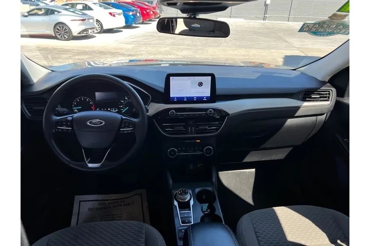 2021 Escape SE AWD image 9