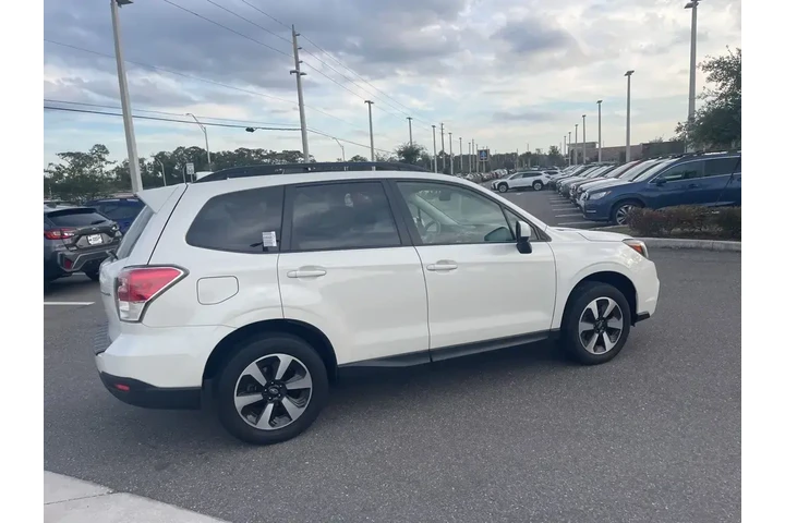 $16252 : Subaru Forester 2018 AWD 2.5 image 5
