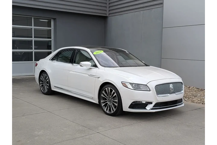 $25987 : Lincoln Continental 2018 Res image 2