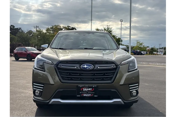 $33979 : 2023 Forester Touring image 9