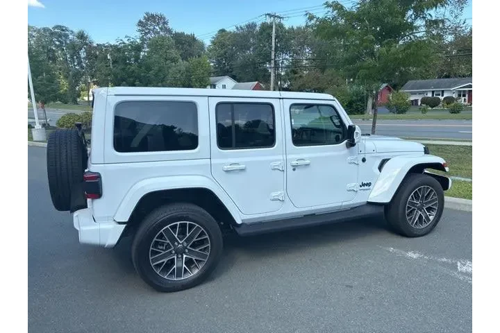 $33390 : Jeep Wrangler Unlimited 2022 image 5