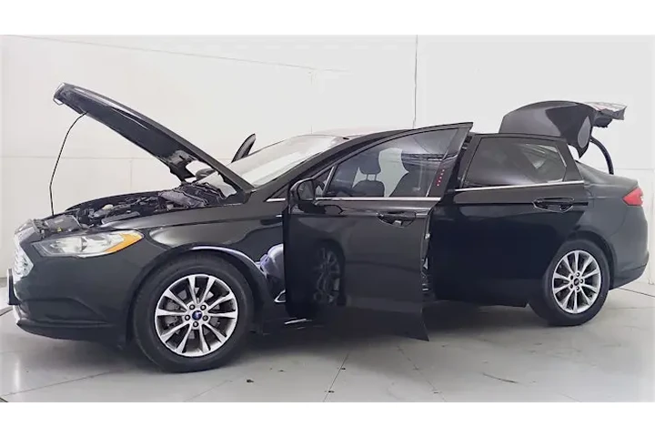 2015 Escape SE 4WD image 9