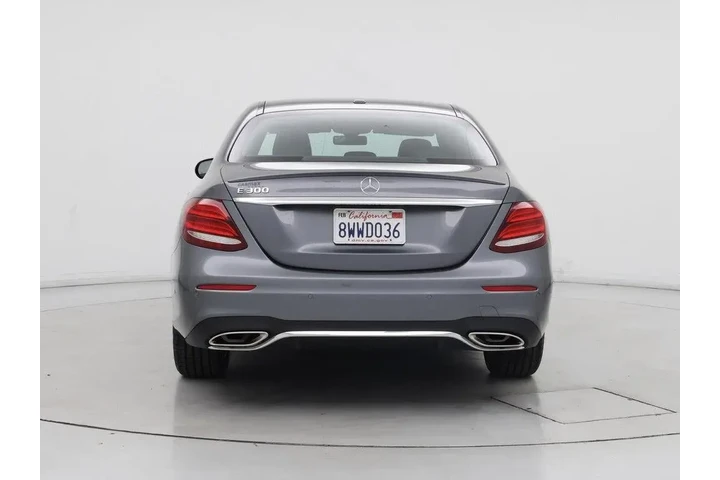 $25998 : Mercedes-Benz E-Class 2018 E image 6