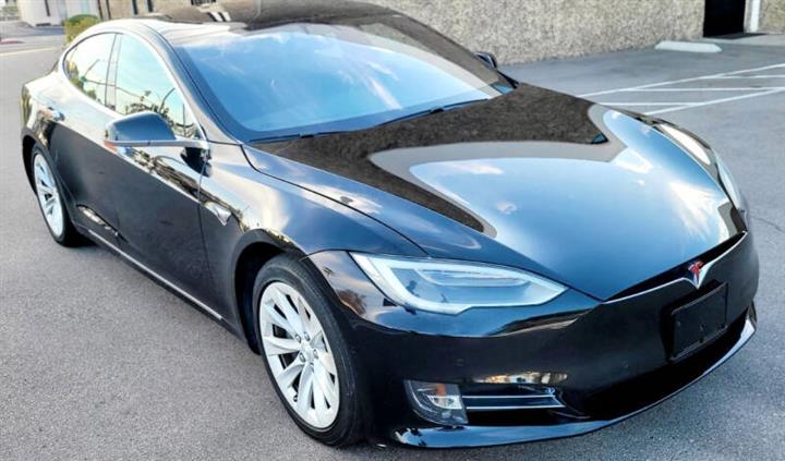 $29950 : 2018 Model S 75D image 8