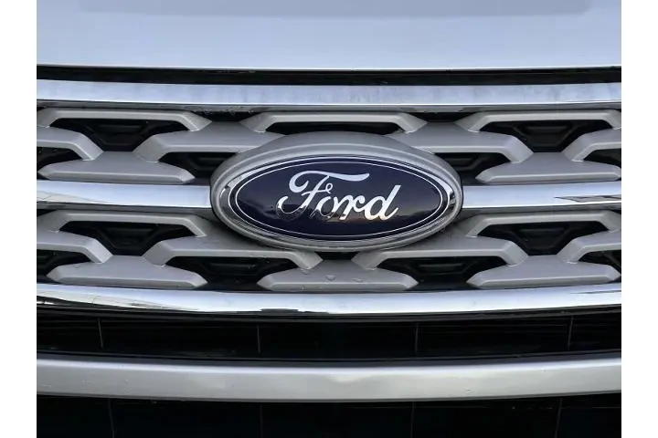$21990 : Ford Explorer 2019 AWD XLT 4 image 8