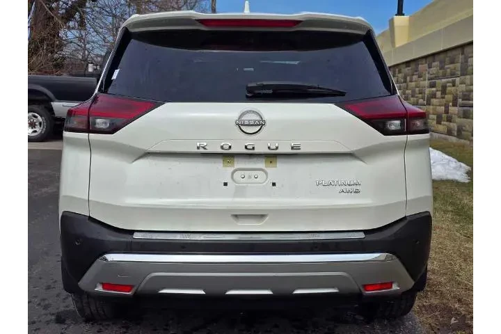 $27884 : Nissan Rogue 2023 AWD Platin image 10