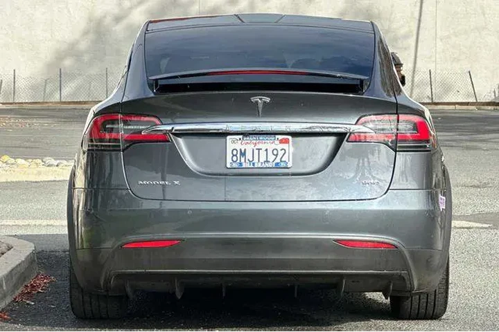 $22424 : Tesla Model X 2016 AWD 75D 4 image 8