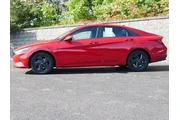 $20995 : Hyundai ELANTRA 2023 SEL 4dr thumbnail