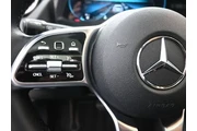 $24677 : Mercedes-Benz GLA 2022 GLA 2 thumbnail