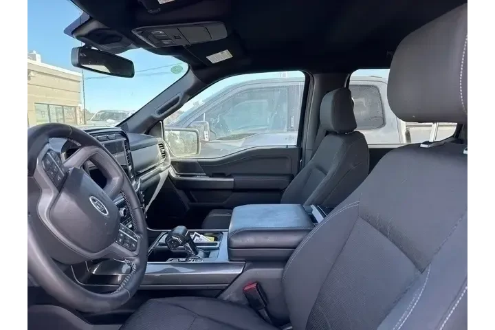 $39351 : Ford F-150 2023 4x4 Lariat 4 image 4