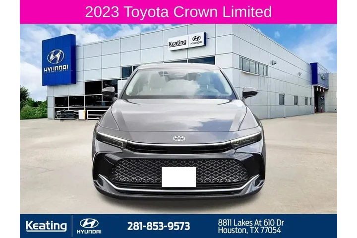 $33778 : Toyota Crown 2023 AWD XLE 4d image 2