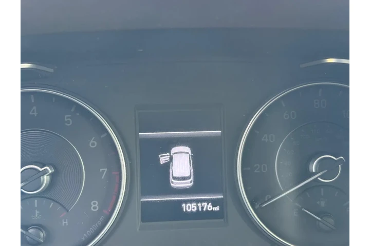 $13899 : Hyundai Palisade ( CASH ) image 3