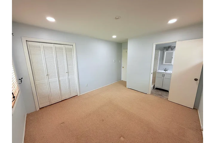 $2000 : E Mantova St, Long Beach 3br image 3