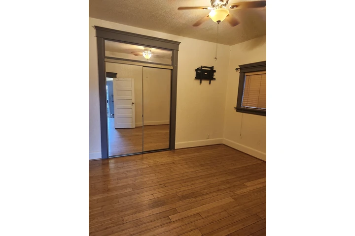 $1450 : Estudio para renta Los Angeles image 3