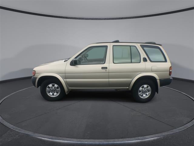 $3900 : PRE-OWNED 1999 NISSAN PATHFIN image 5