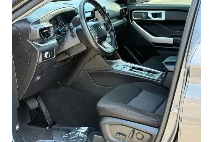 $25489 : Ford Explorer 2023 XLT 4dr S image 6