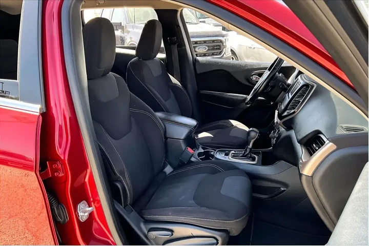 $9855 : Jeep Cherokee 2016 Latitude image 9