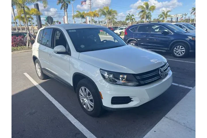 $9593 : Volkswagen Tiguan Limited 20 image 2