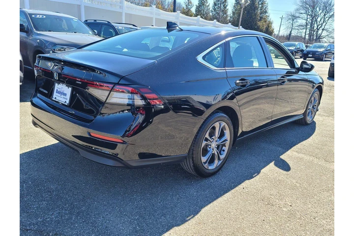 $23995 : Honda Accord 2023 EX 4dr Sed image 6