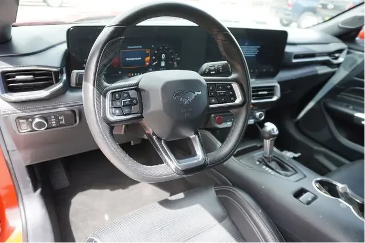 $33288 : Ford Mustang 2024 EcoBoost 2 image 8