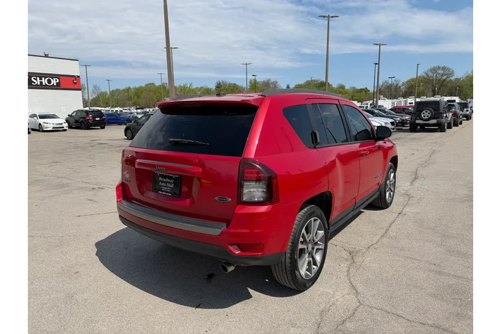 $6980 : 2017 Compass Sport SE image 2