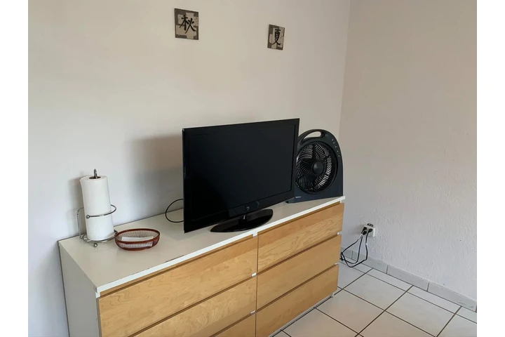 $1200 : Cuarto amoblado para la renta image 3