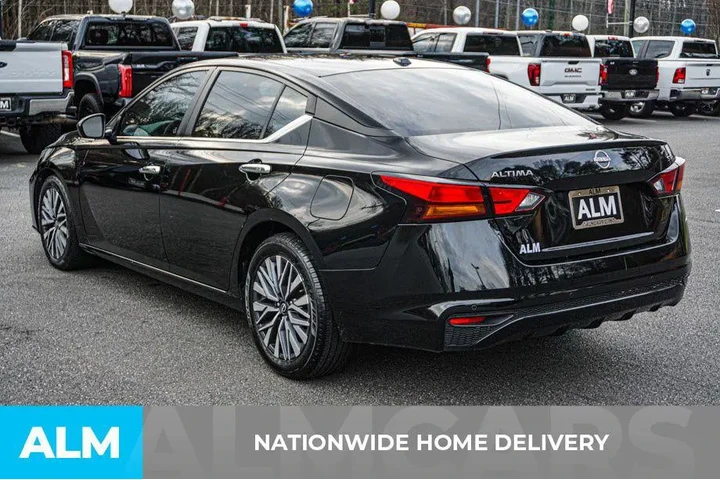 $17920 : Nissan Altima 2023 2.5 SV 4d image 4