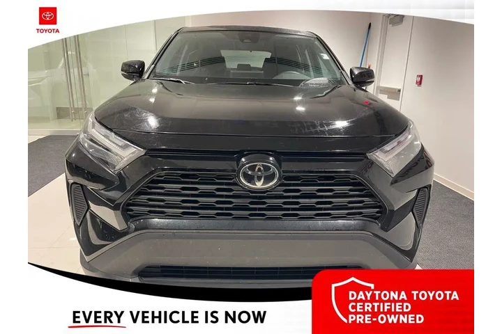 $26000 : Toyota RAV4 2023 LE 4dr SUV image 2